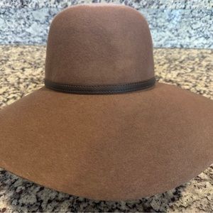 Rare Goorin Brothers floppy felt hat Size L